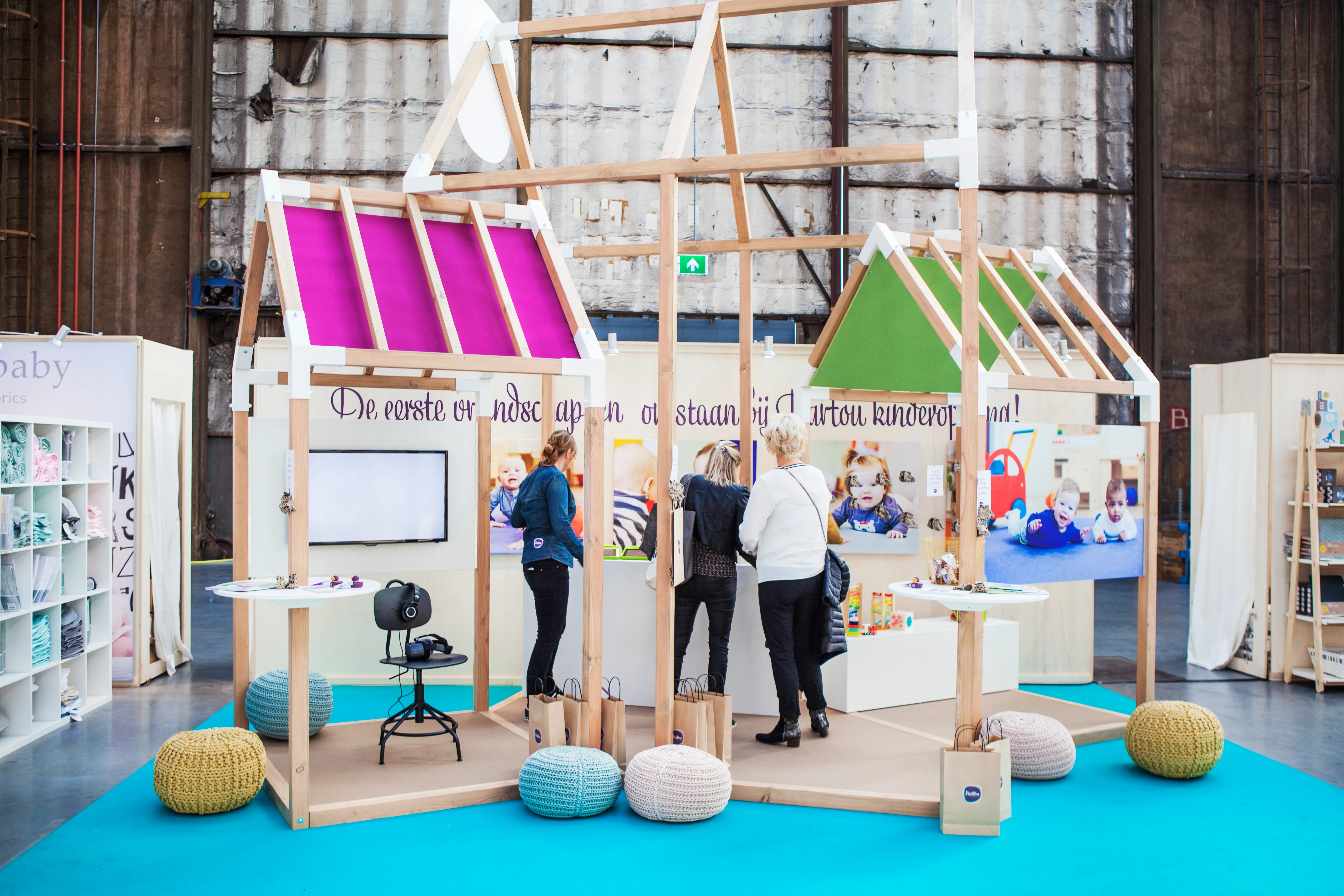 Open and inviting stand for Partou at 'We Are Pregnant'