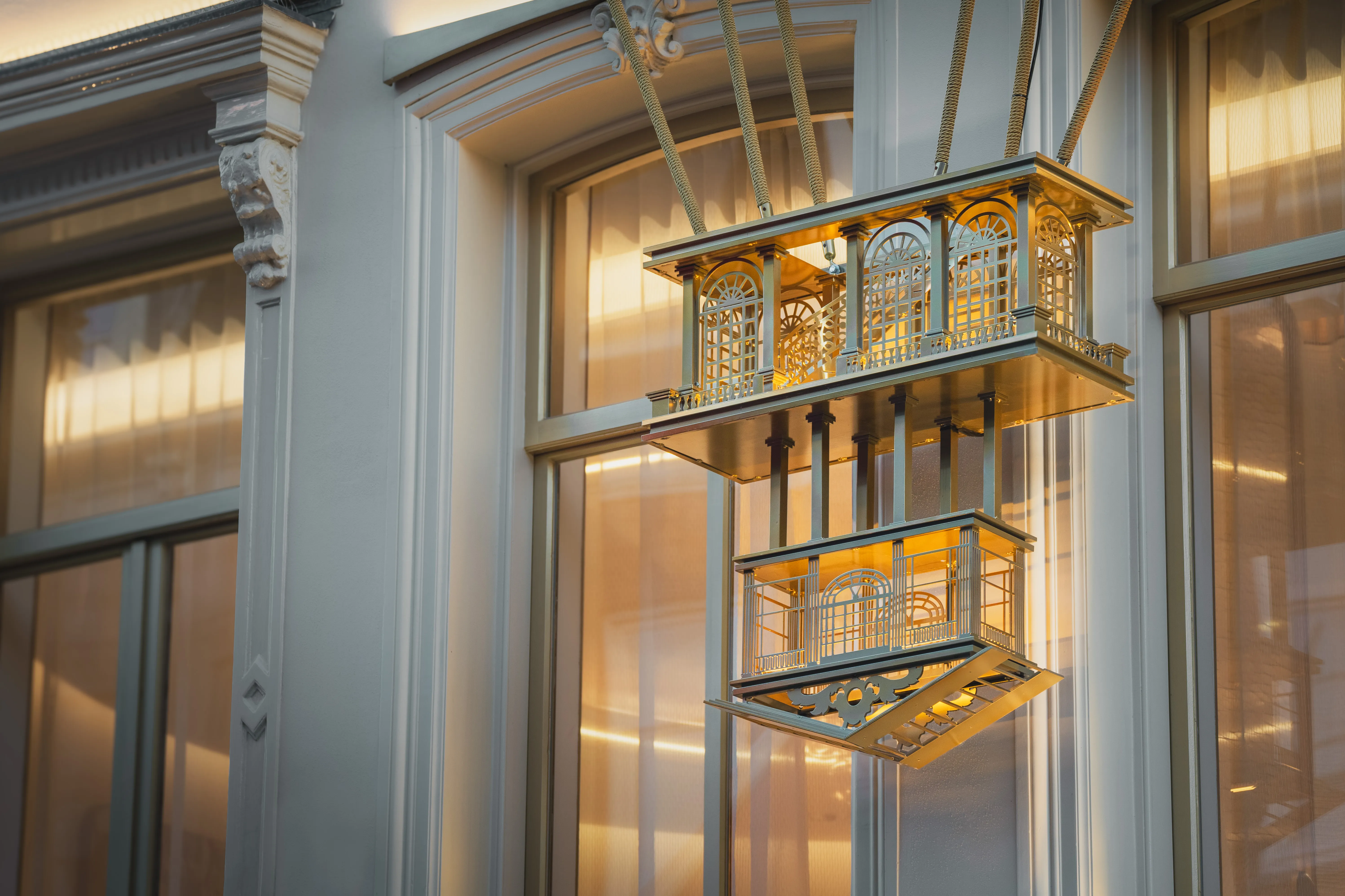 Unique facade decoration for Cartier