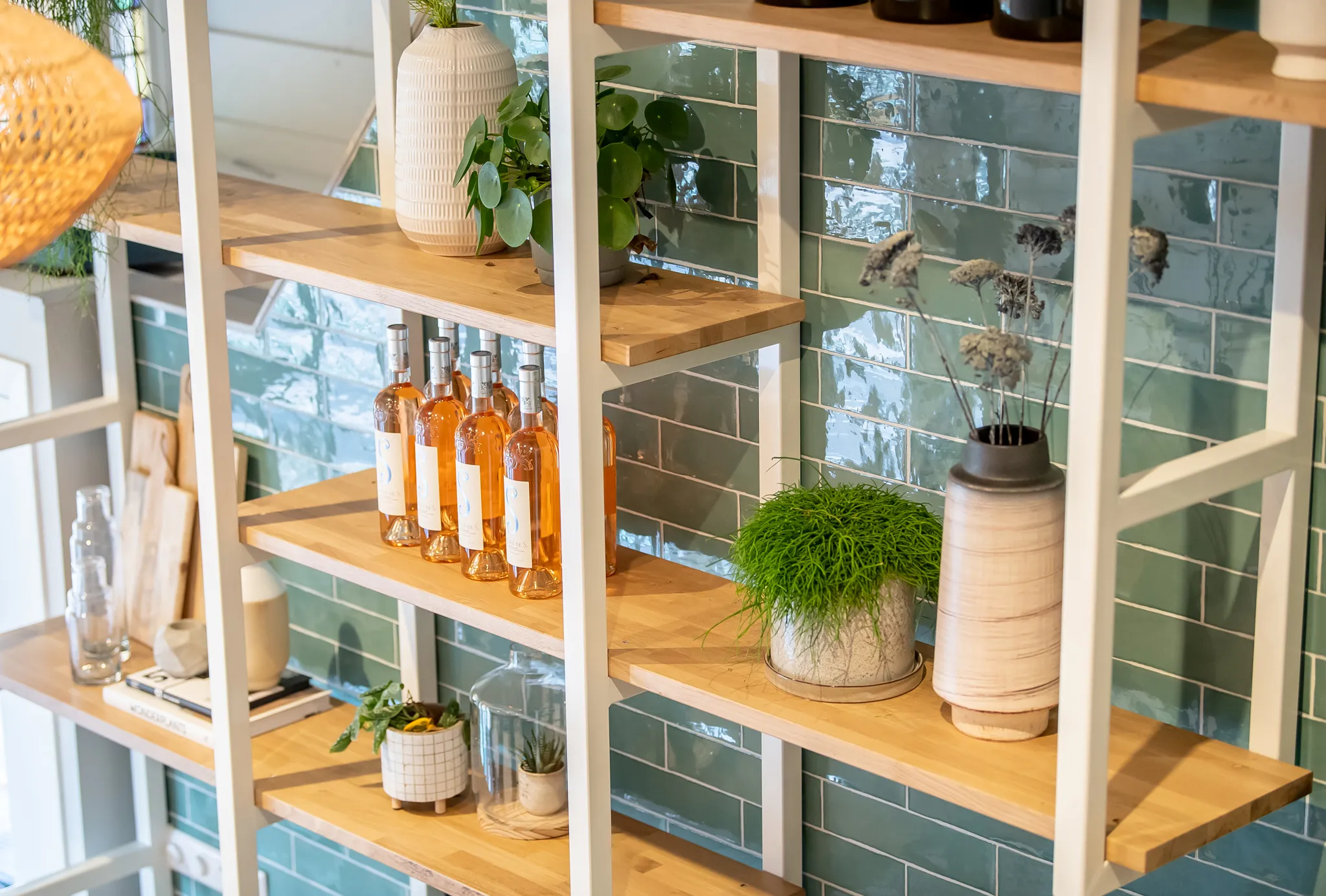 Modern interior design for Restaurant Aan de Rijn in Leiden