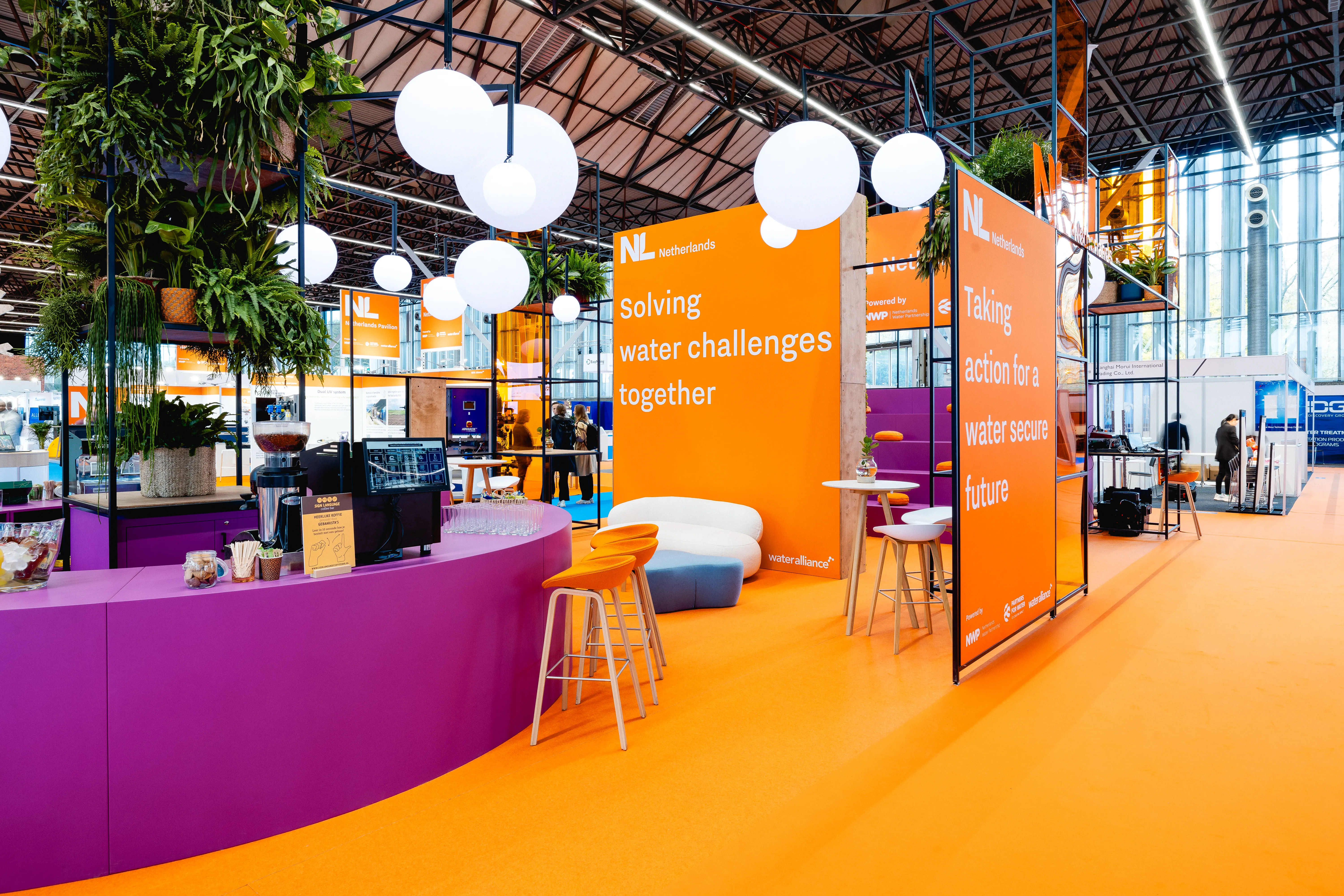 An accessible and inspiring stand for the NL Lounge