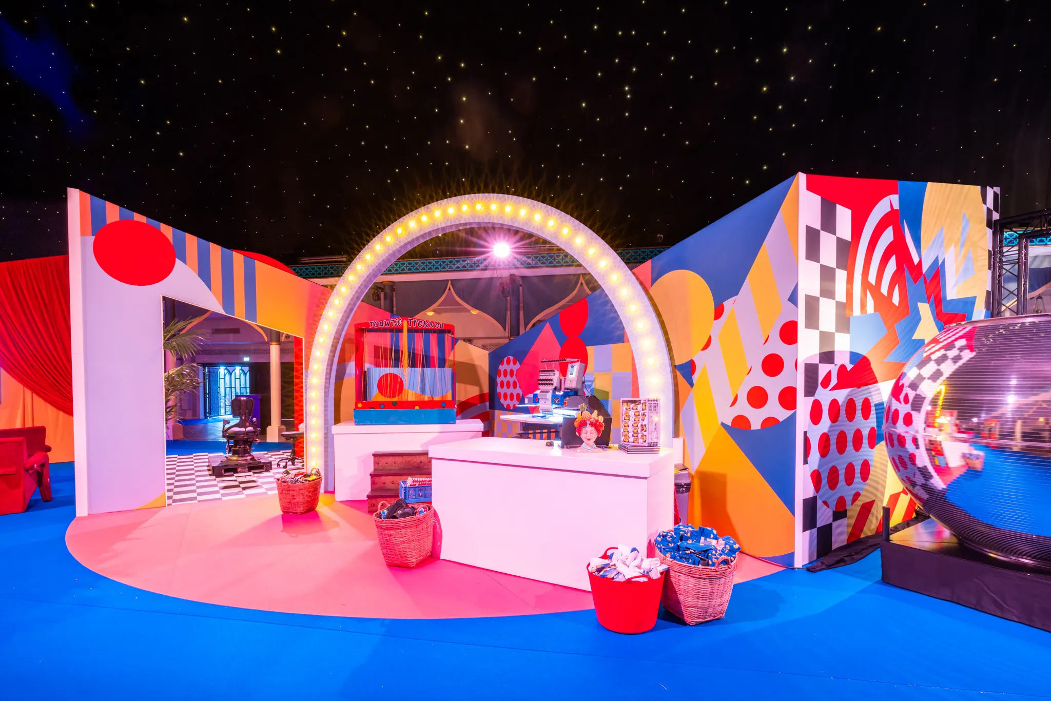 An iconic set for Lidl’s anniversary celebration