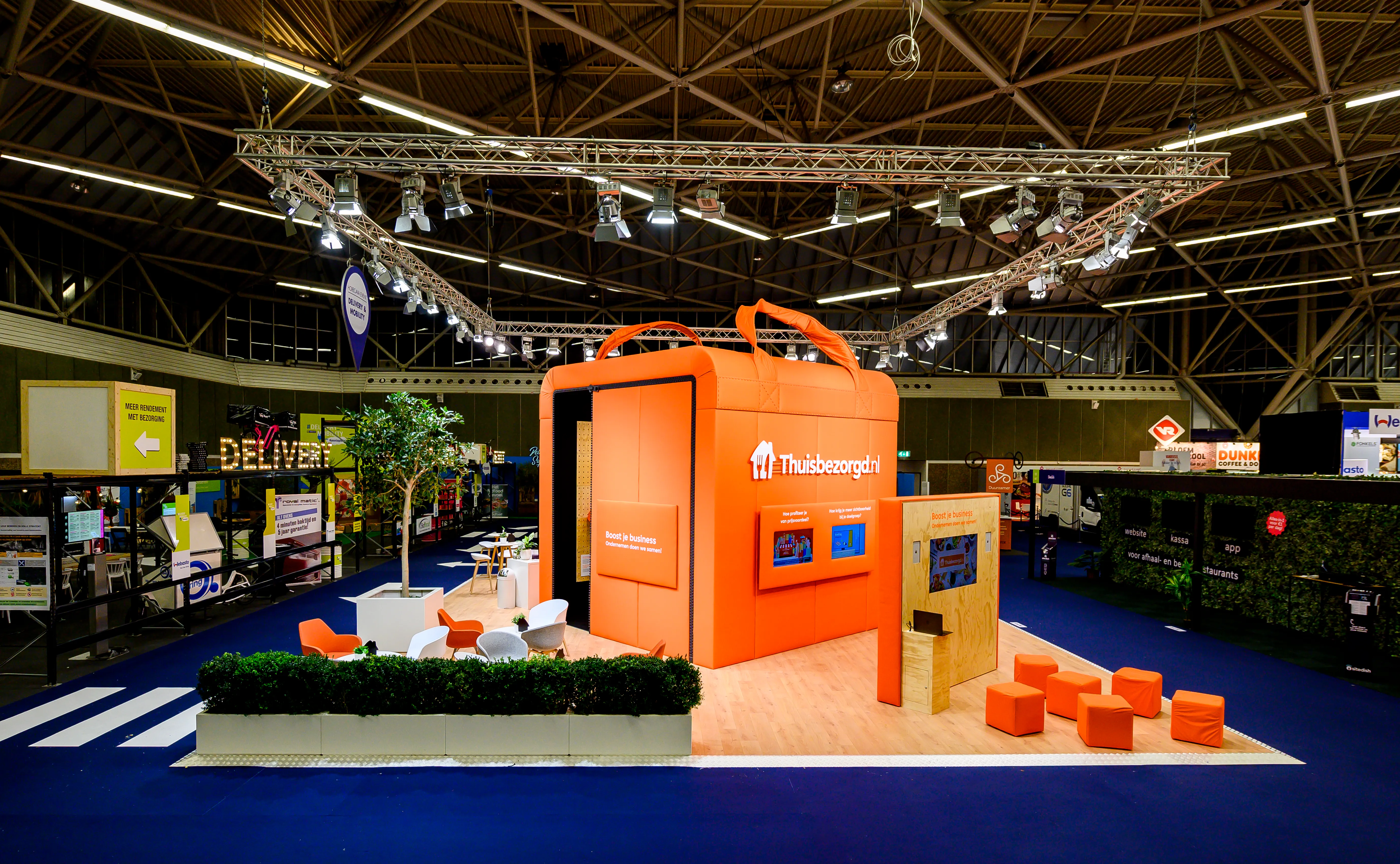 A giant bag as a showstopper at the Horecava trade fair