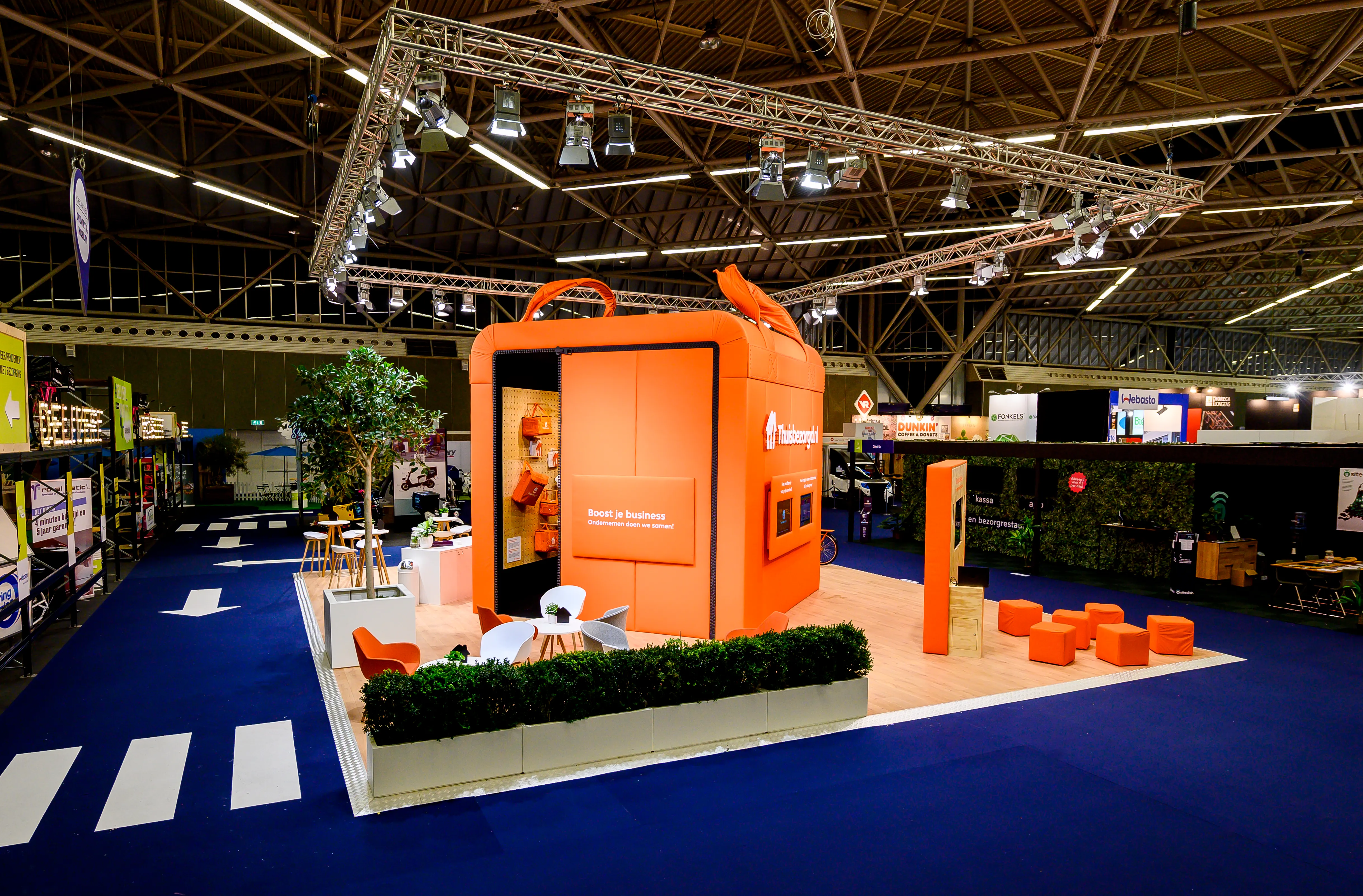 A giant bag as a showstopper at the Horecava trade fair